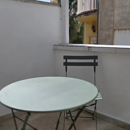 Felix Saenz Boutiques By Del Parque Flats Apartment Malaga